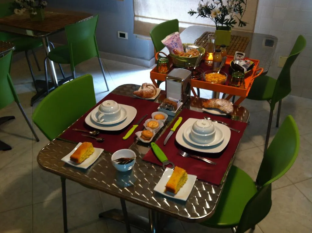 B&B Elia'S Cagliari Couette-café